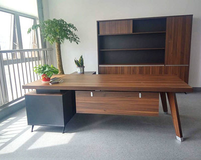 辦公家具銷售人員該如何為客戶介紹自己家的產品呢