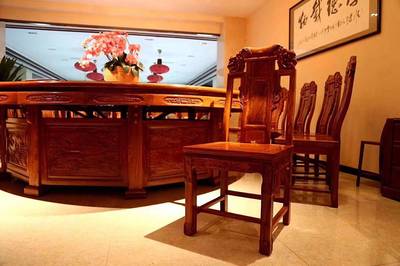 紅木餐桌家庭會所用自動轉火鍋大圓餐桌刺猬紫檀便宜工廠報價